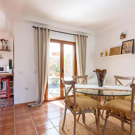 Apartman Alcaudon Holidayfv