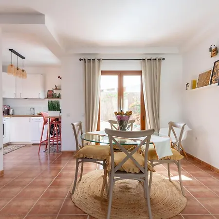 Alcaudón Holidayfv Apartamento Corralejo