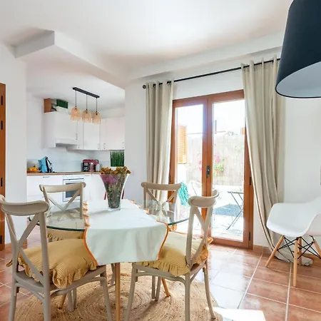 Alcaudon Holidayfv Corralejo